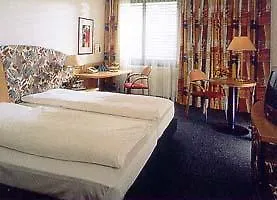 Select Erlangen Hotel 4*,